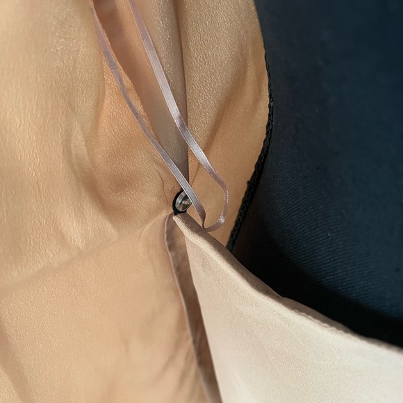 Mod style wrap tan dress - Picture 6 of 8